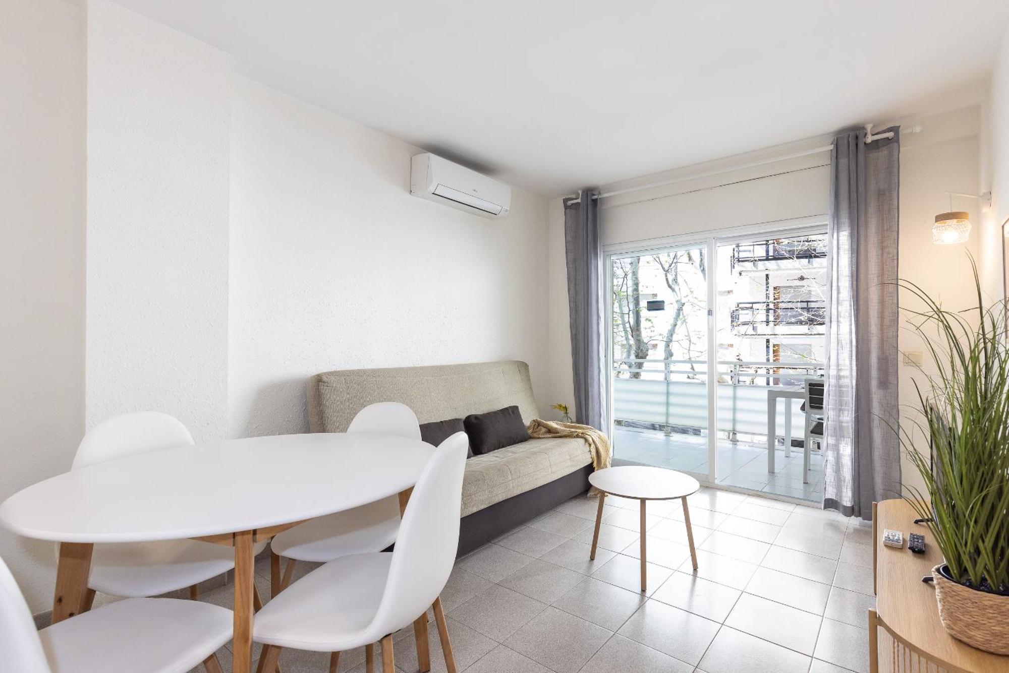 Uhc Apartamento Ruisenores Salou Esterno foto